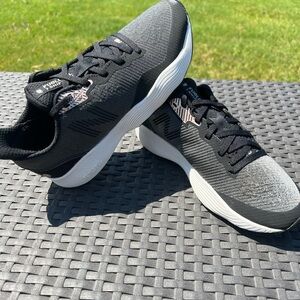 New Balance Fuel Cell Shift TR - Black and Rose - New with tags